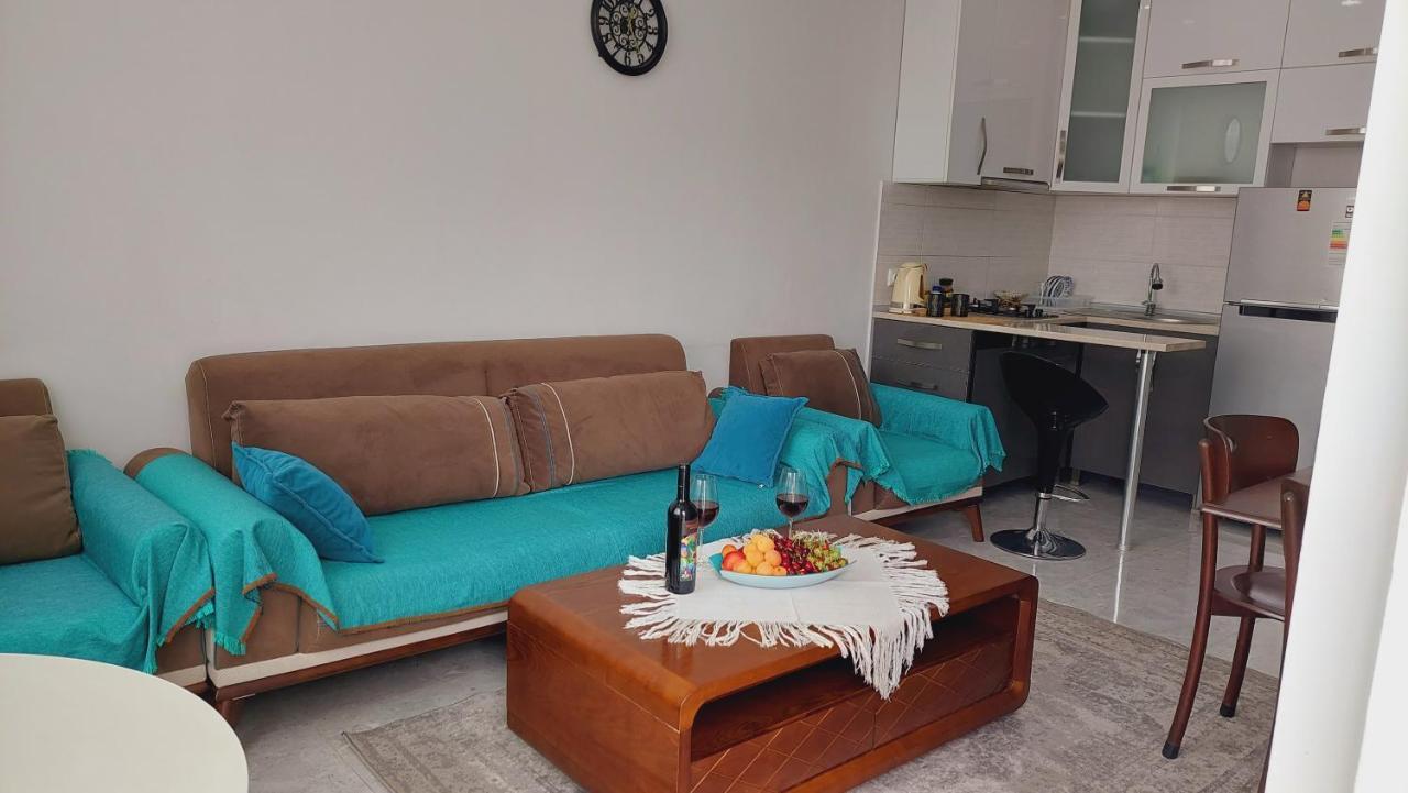 Irakli Sweet Home Batumi Exterior photo