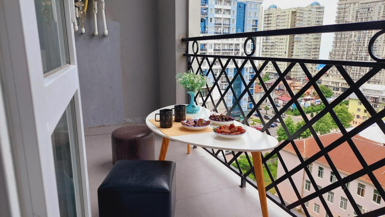 Irakli Sweet Home Batumi Exterior photo
